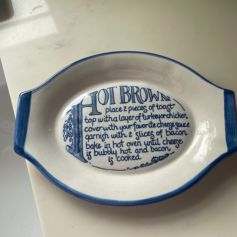 Hot brown baking plate